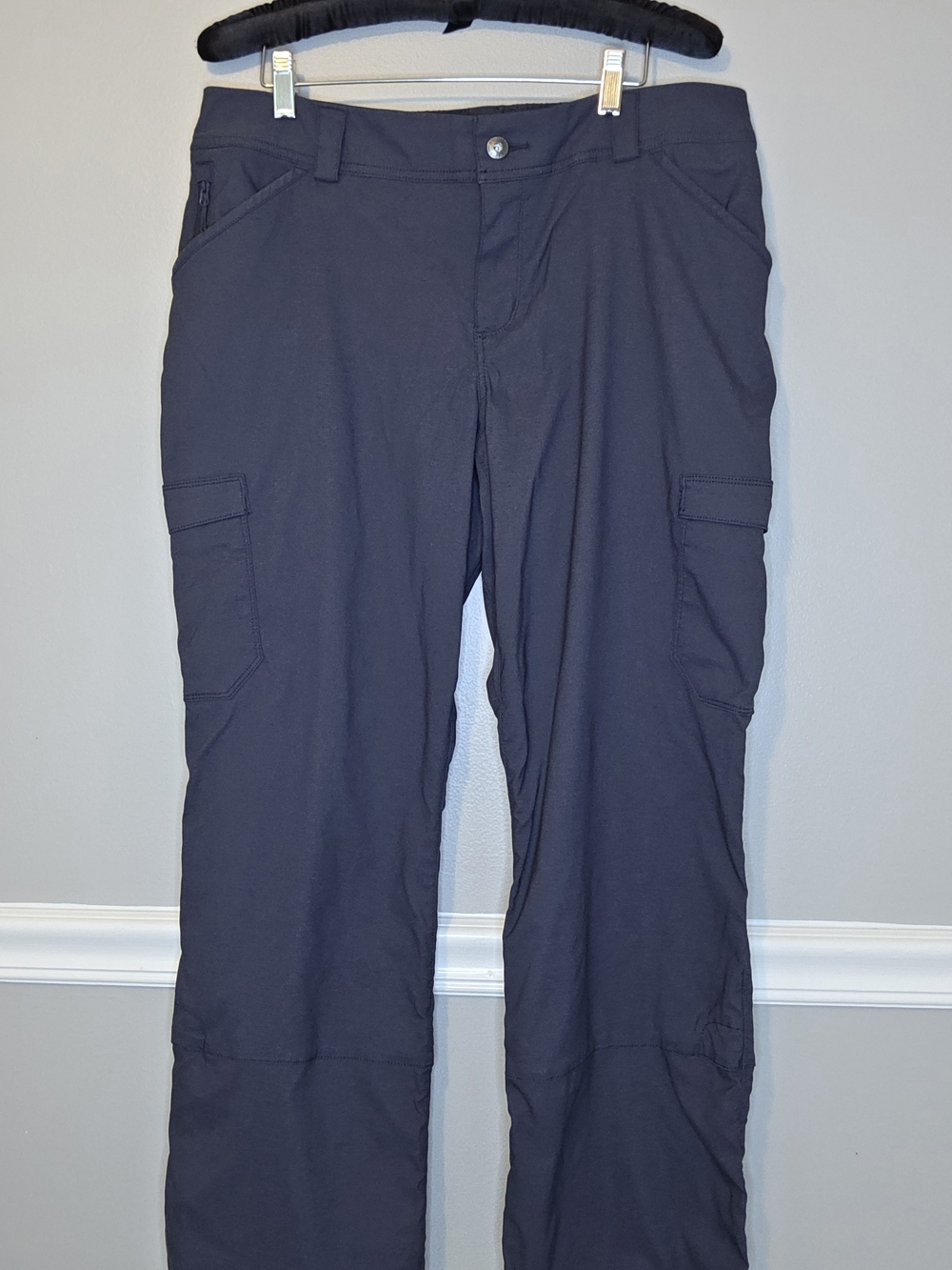 Duluth Trading Co Men's Navy Cargo Pants - Utility Fit